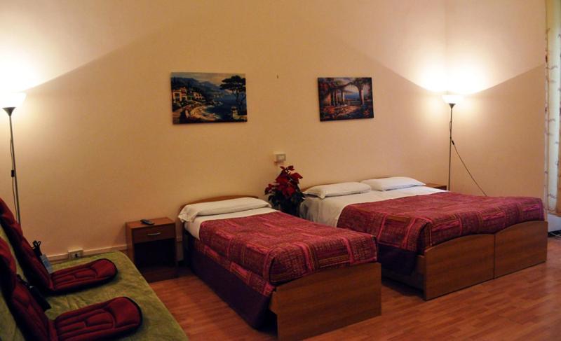 Angela Roma Guest House Exterior photo