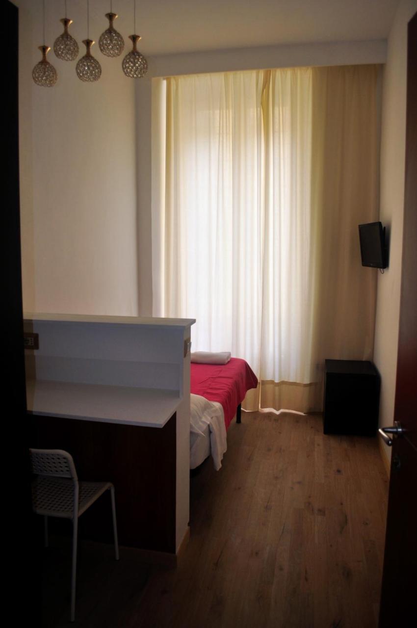 Angela Roma Guest House Exterior photo